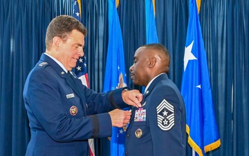 Command Chief Williams retires from the ANG